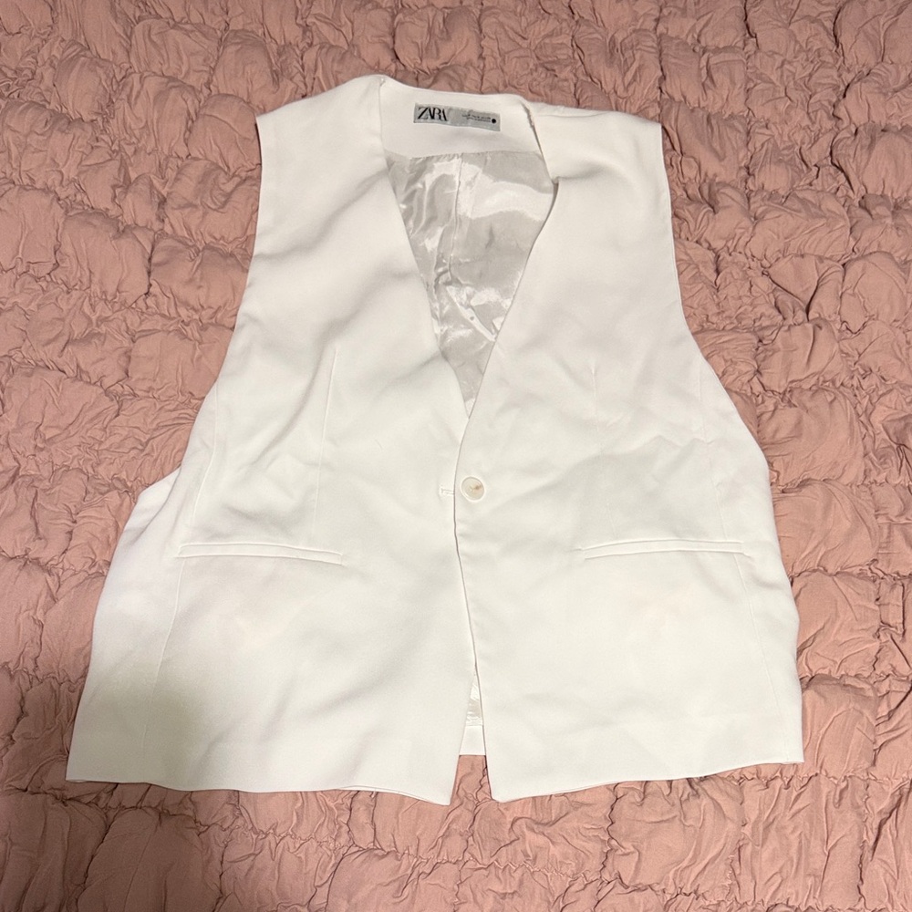 Zara Ivory Buttoned Vest